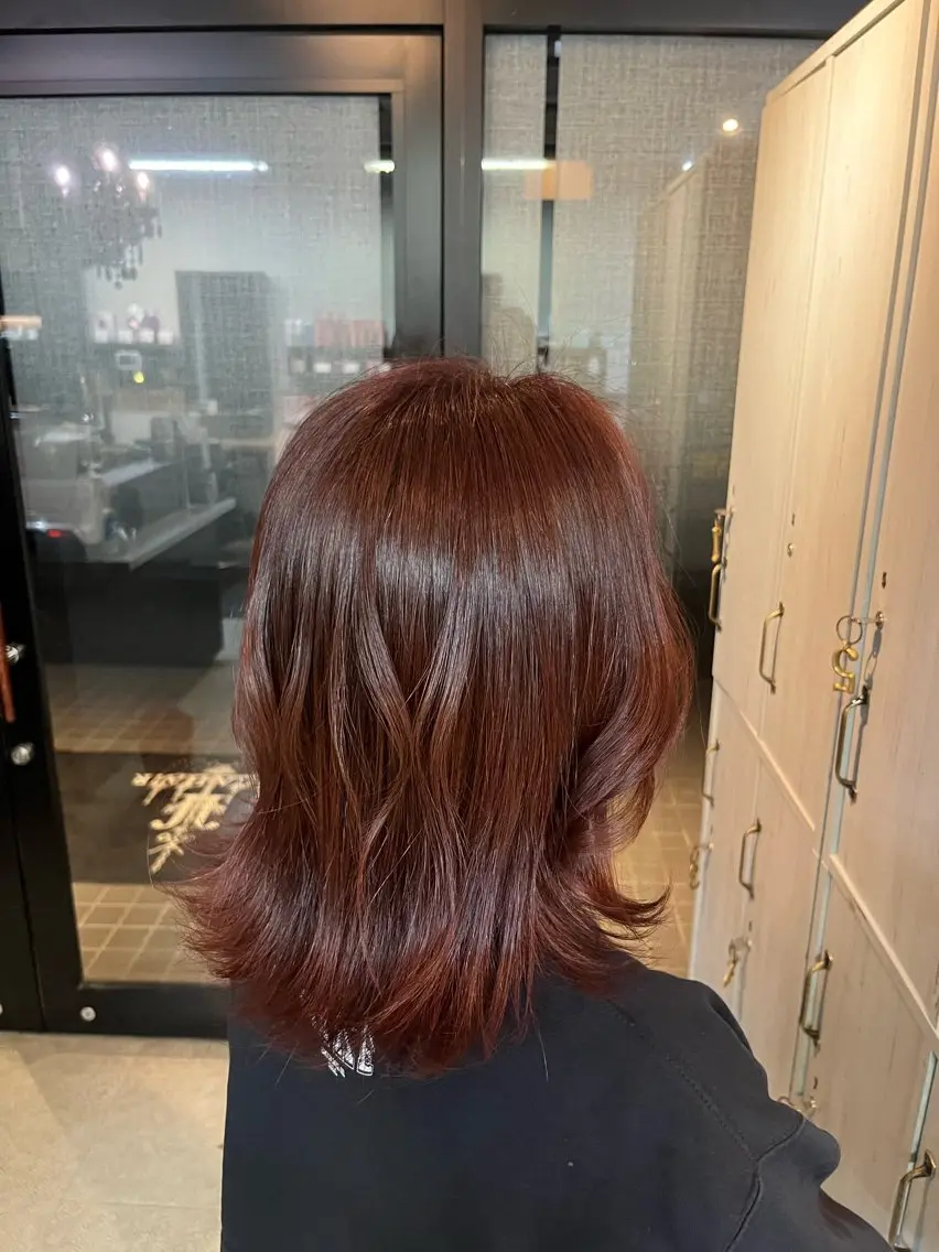 ミディアム レッドブラウン 喜多 佐和のヘアスタイル