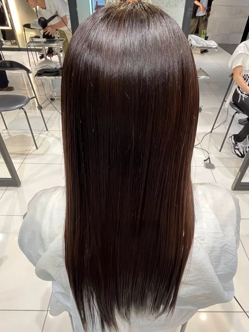 セミロング トリートメント 酸熱トリートメント miu 💫のヘアスタイル