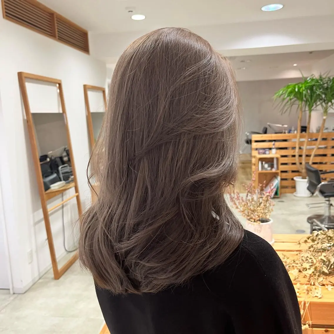 ミディアム ミディアムパーマ アッシュ ボブ ハイライト 似合わせカット カット ヘアカラー トリートメント Lino by hoNuaのヘアスタイル