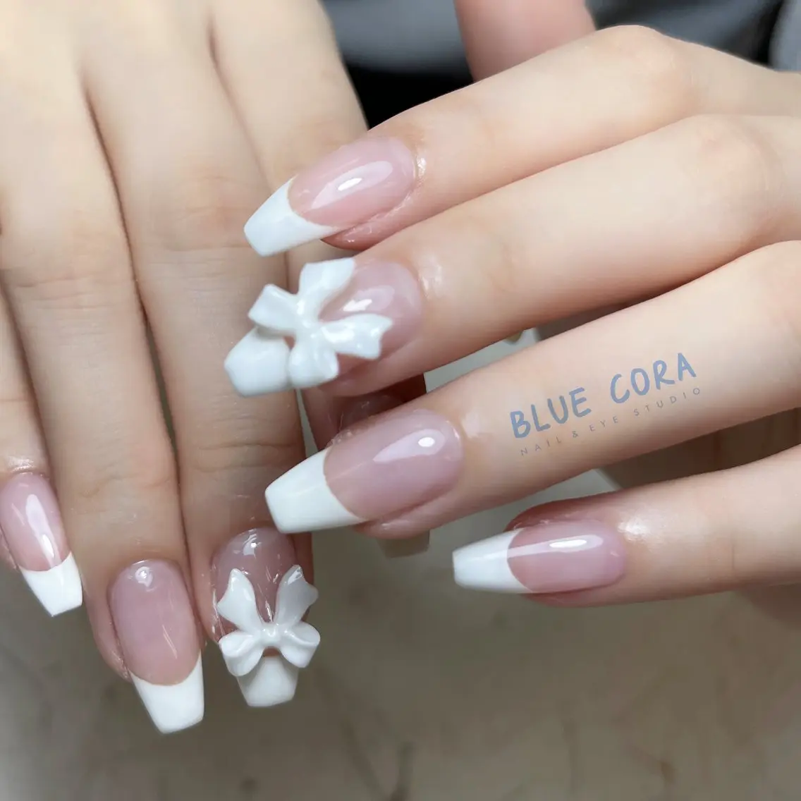 ネイル ハンドネイル ハンドケア BLUE CORAのネイルデザイン