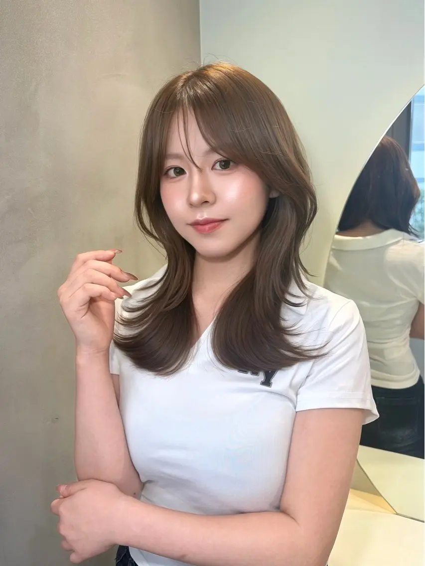 ミディアム カット トリートメント 韓国レイヤー 🤎🦋Harisのヘアスタイル