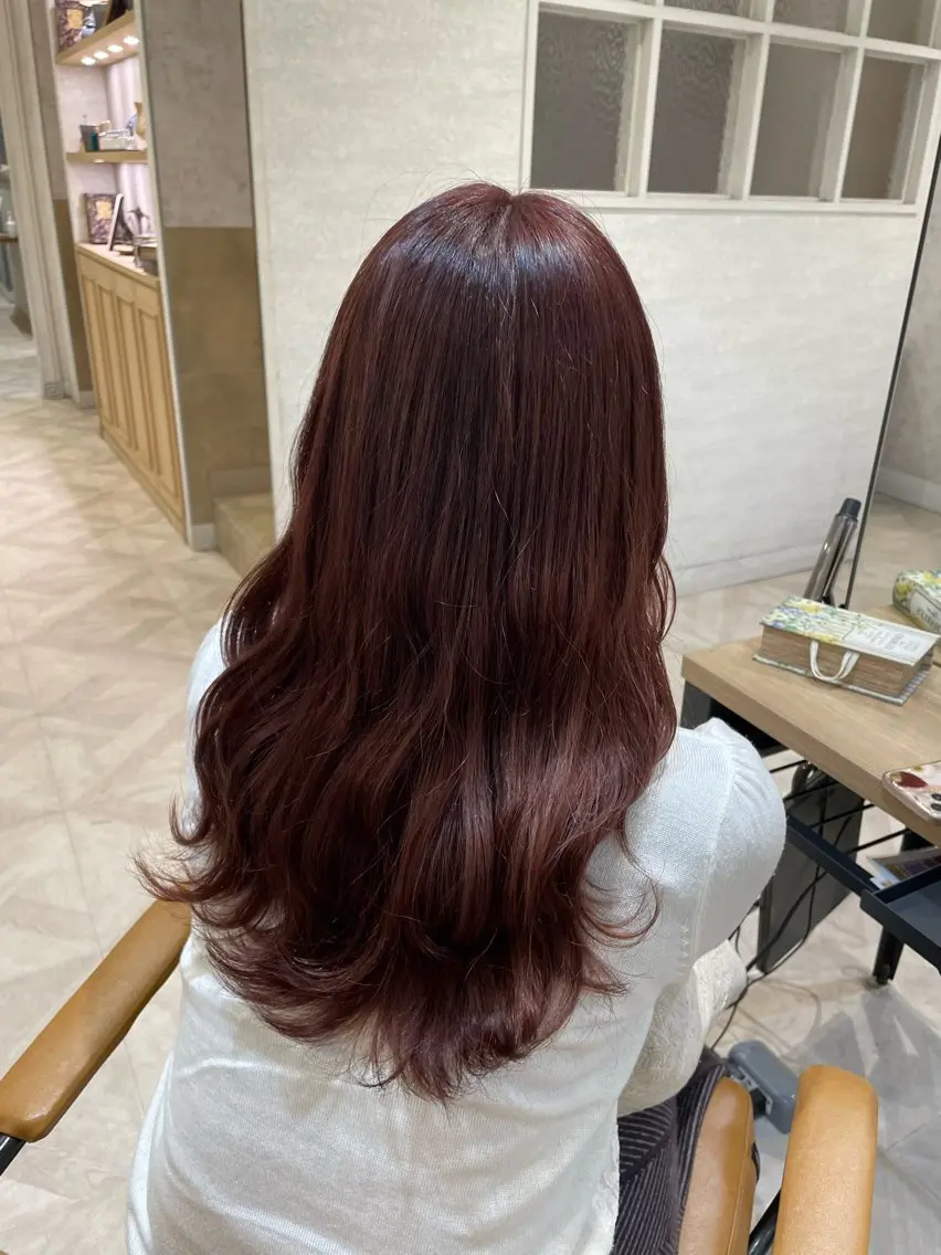 ロング カラー ピンクカラー 透明感カラー 🩶🩵🩷AIRIのヘアスタイル