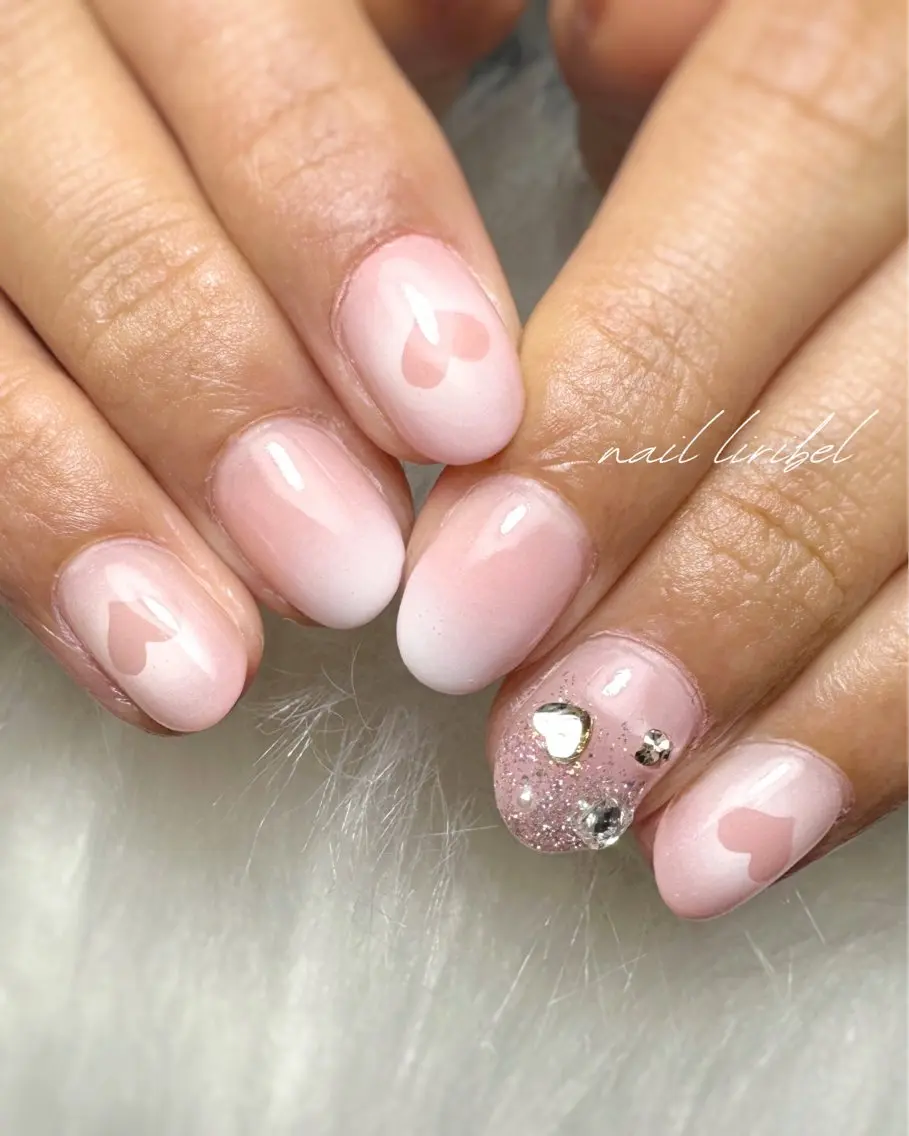 ネイル グラデーション ハート オフィスネイル Nail Liribelのネイルデザイン