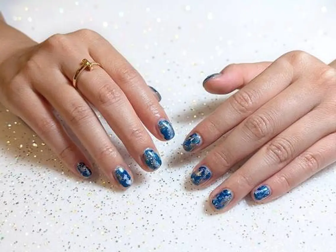 ネイル ブルー グラデーション ニュアンスネイル ハンドネイル AKI🐈⬛✨️ Venus Nailのネイルデザイン