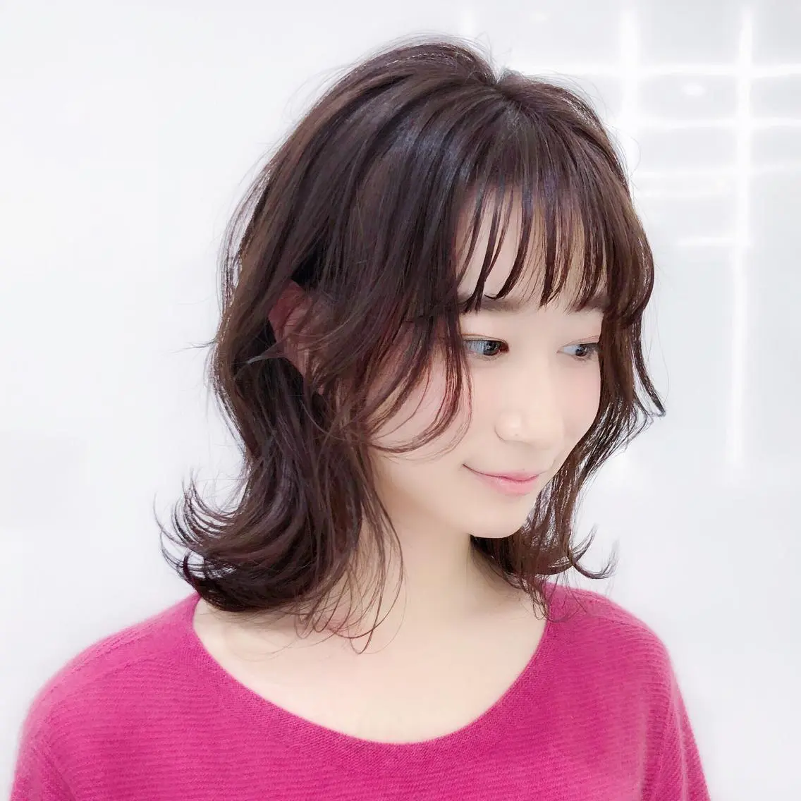 ミディアム パーマ 趙 英来のヘアスタイル