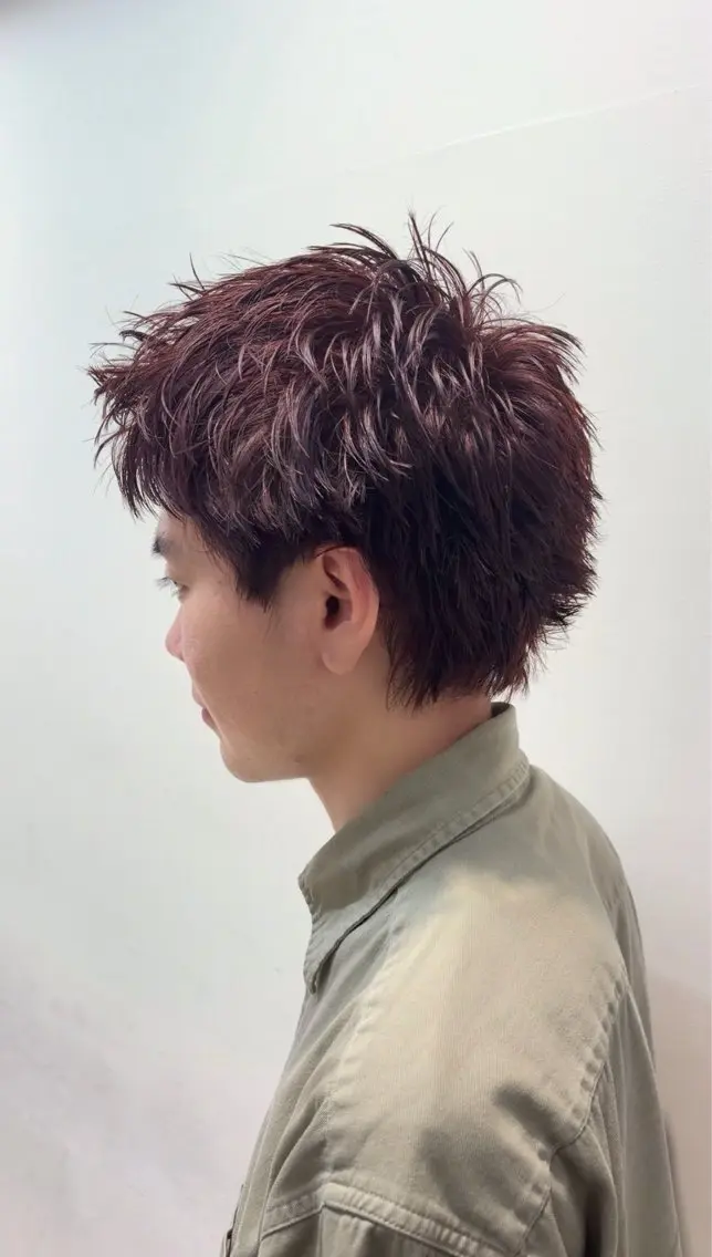 カラー メンズ ボルドーカラー 眞喜志 恭太郎のヘアスタイル