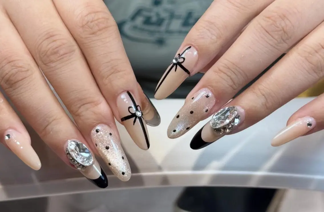 ネイル ハンドネイル 🎀 NaNa_nailのネイルデザイン