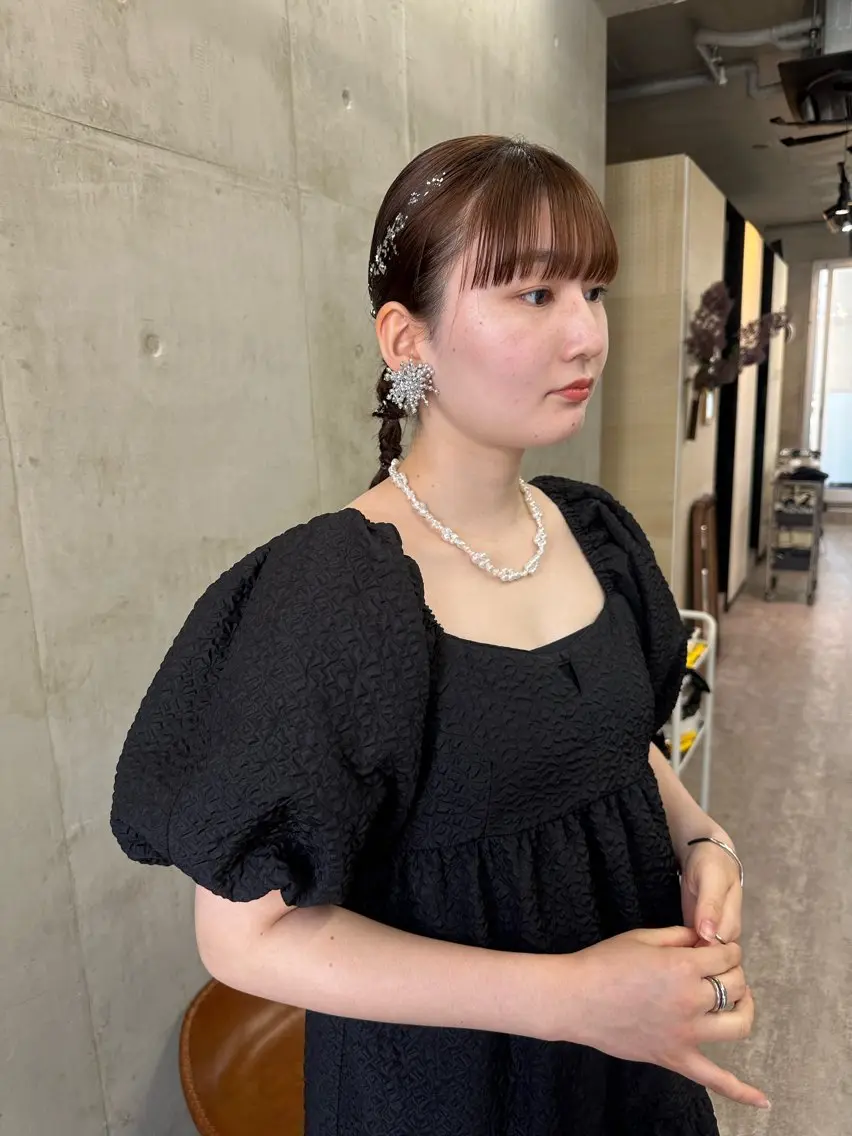 ミディアム カラー ヘアアレンジ ベージュカラー ブリーチ ブラウンカラー ケアブリーチ グレージュ ヘアセット カットモデル募集中 ／HARUKA🎀のヘアスタイル