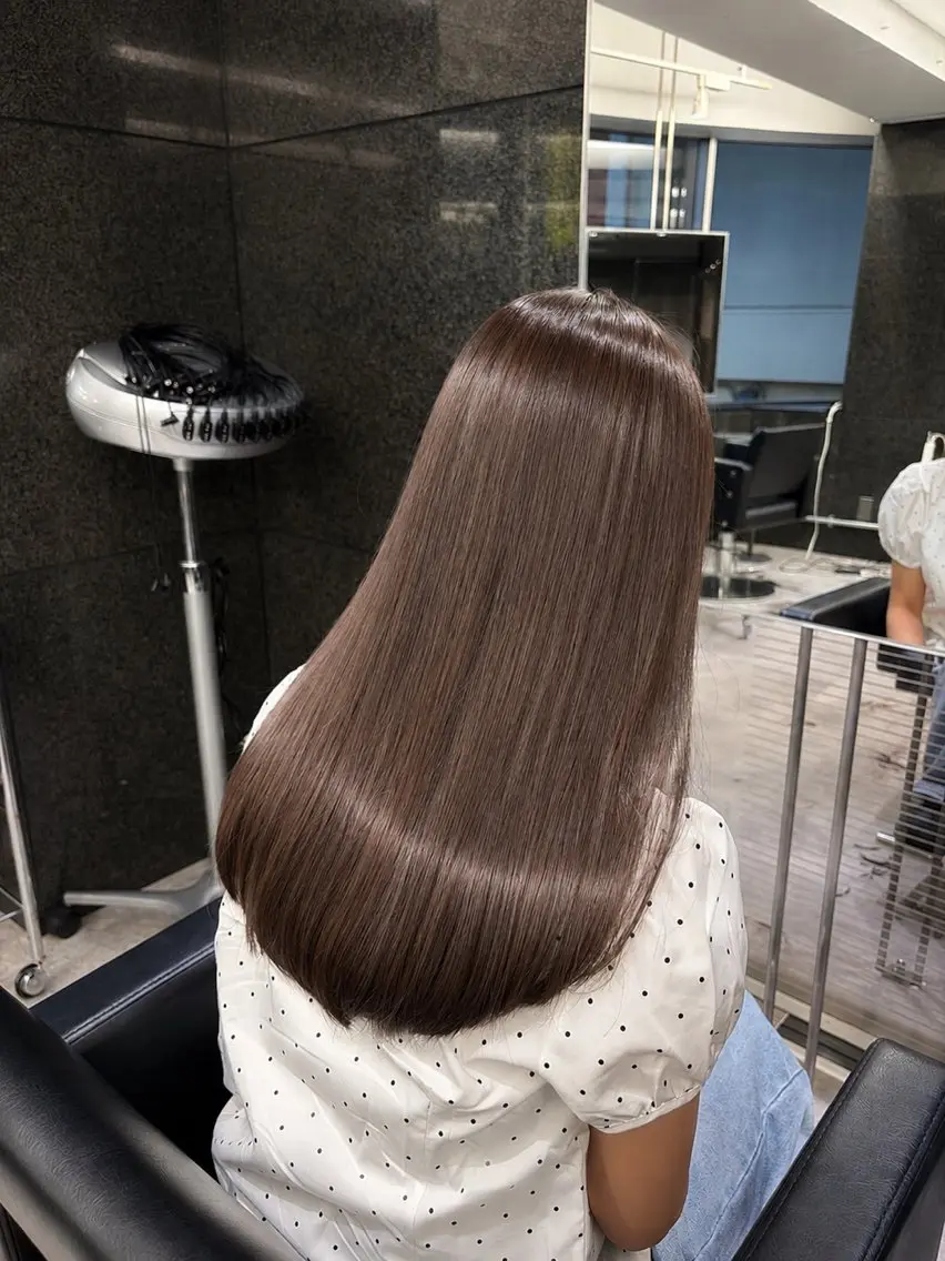 カラー カット ヘアカラー トリートメント 艶カラー/レイヤー/ 似合せ/ Fureaのヘアスタイル