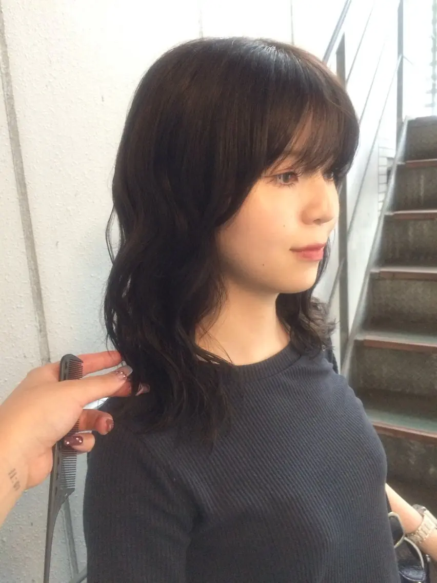 ミディアム カラー グレージュ カット ヘアカラー 杏華レイヤー/ パーマ/ハイトーンのヘアスタイル