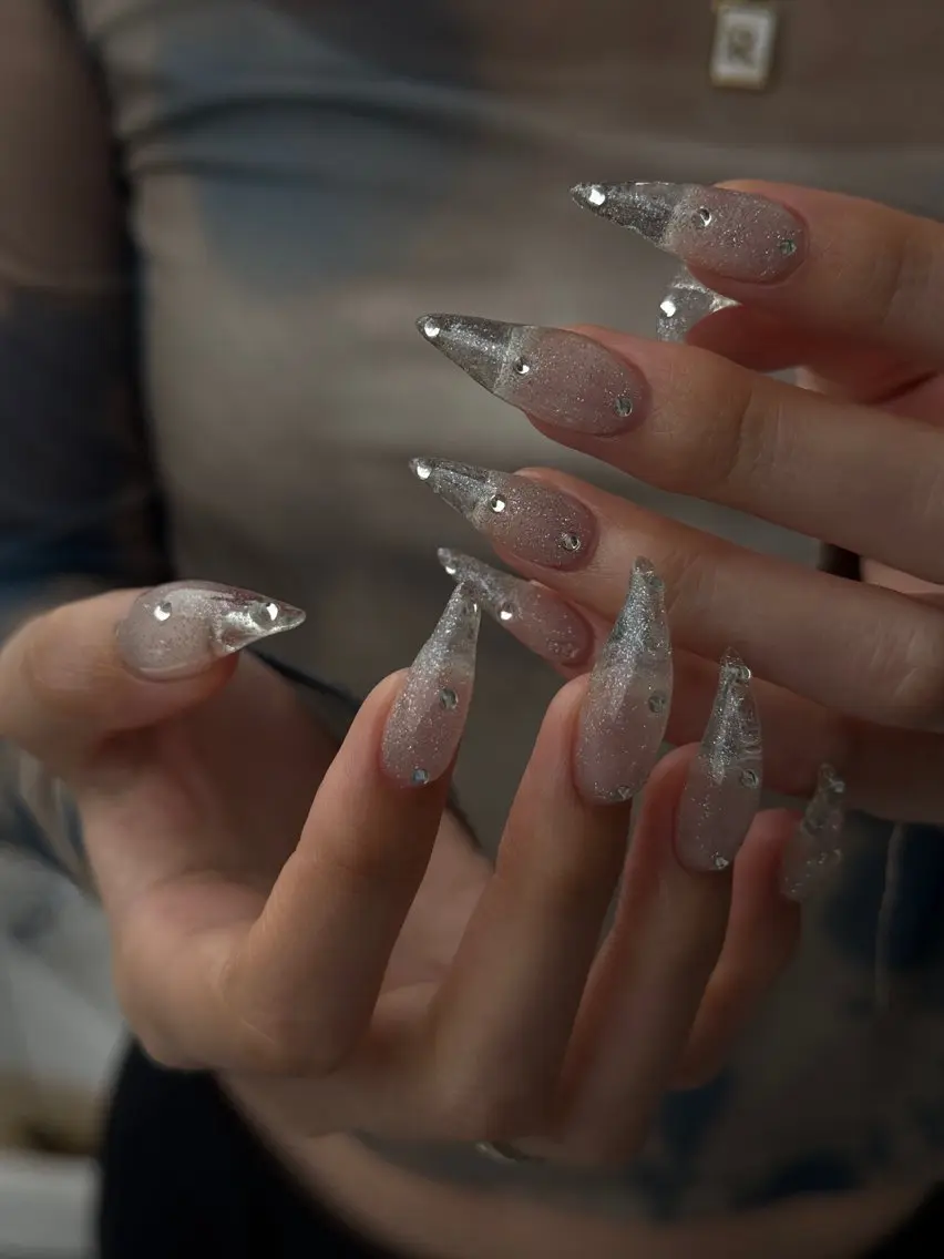 ネイル フレンチネイル マグネットネイル 持ち込み ニュアンスネイル ワンカラーネイル ハンドネイル LINEA.nail 代官山のネイルデザイン