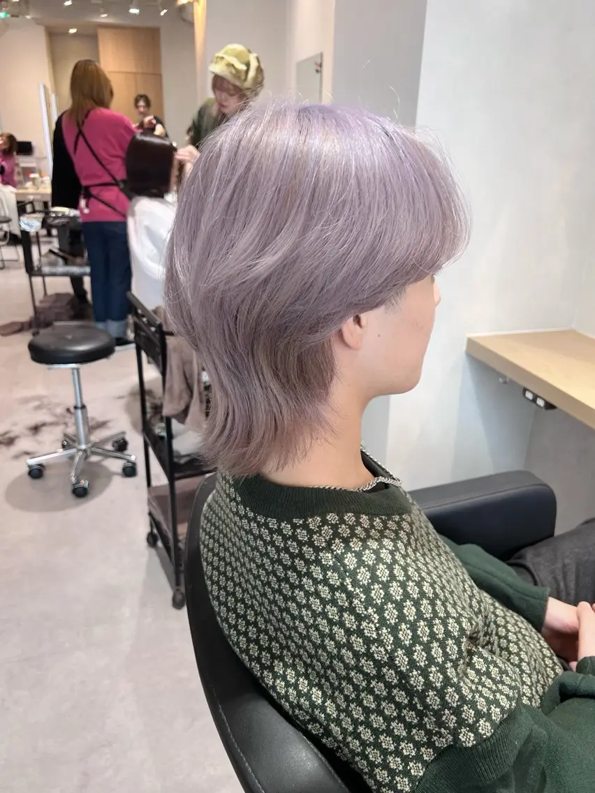 メンズ センターパート メンズウルフカット ウルフカット 小出 彩水のヘアスタイル