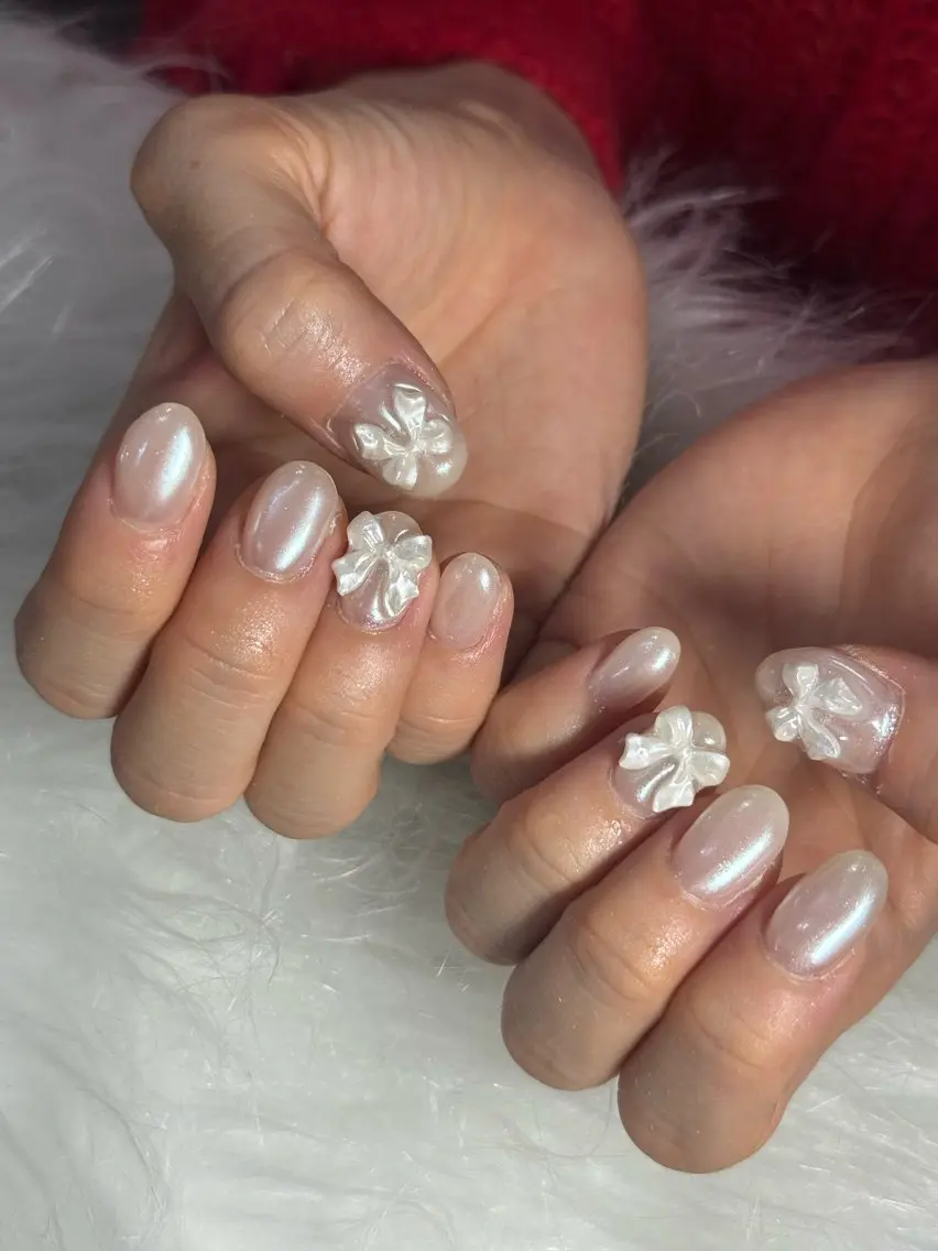 ネイル LAVISH 大和店 emi・:*+のネイルデザイン