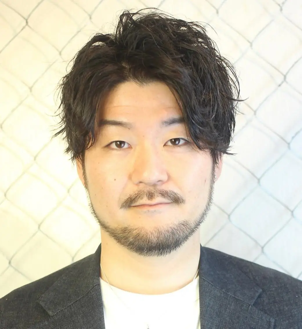 ショート 菊川 照治のヘアスタイル