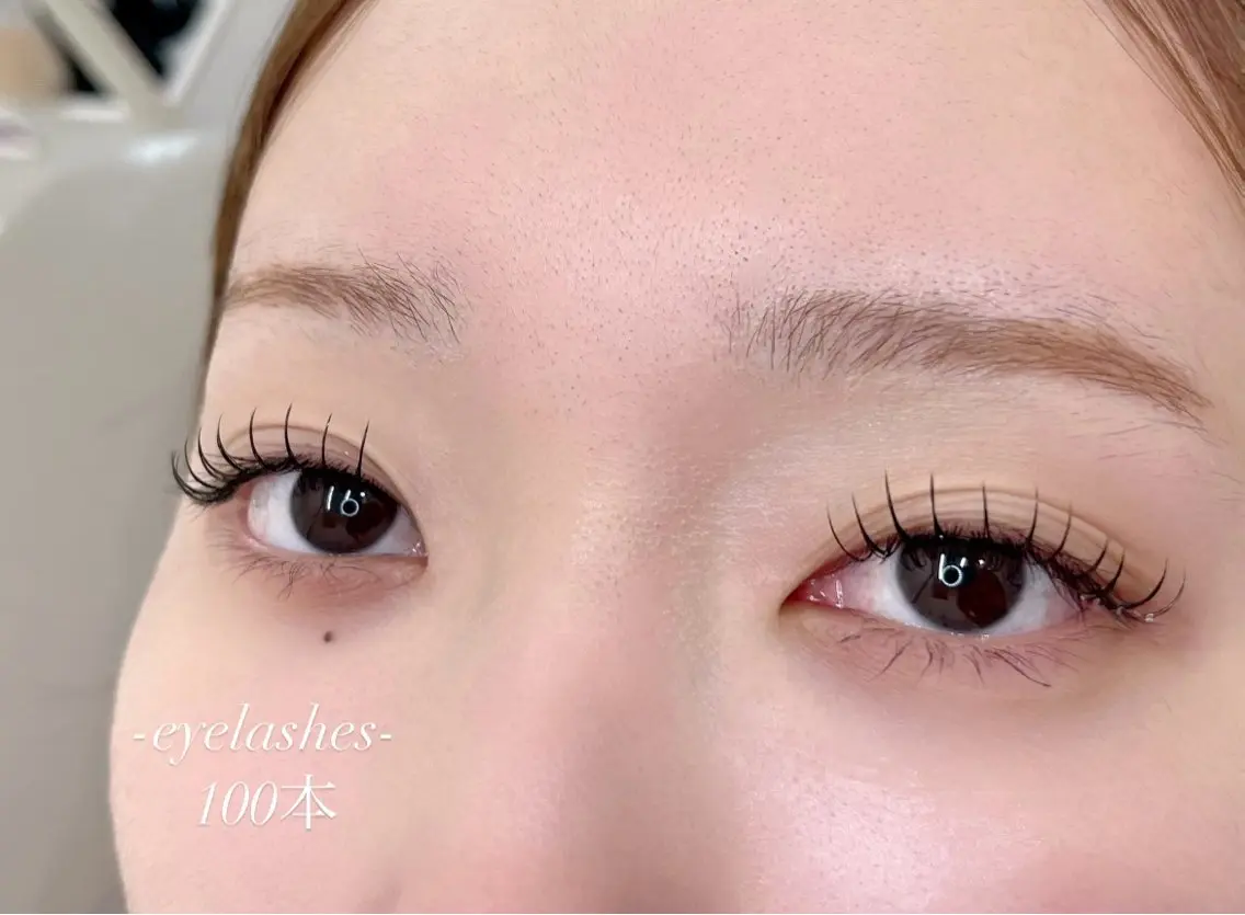 フラットラッシュまつエク 100本 上まつ毛🧚♀️🩵の写真