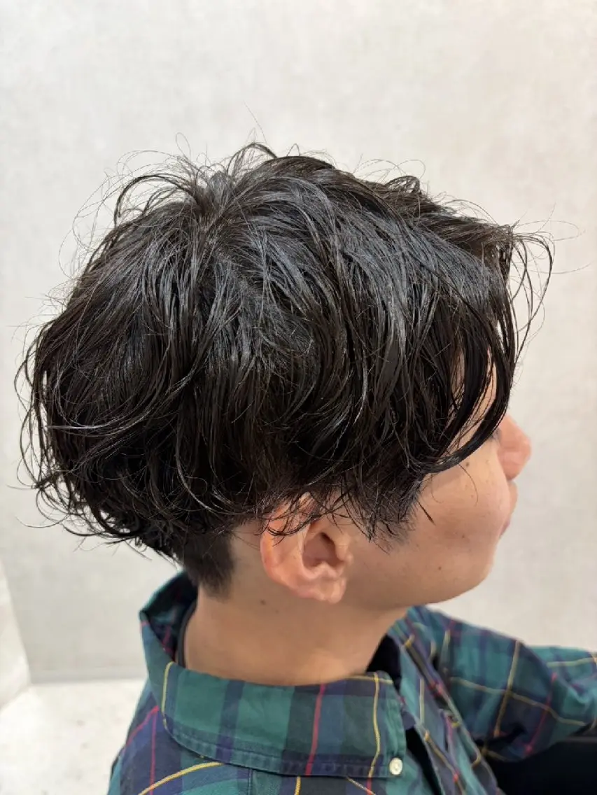 ショート メンズ メンズパーマ メンズ特化韓国パーマ 曲がる縮毛植田俊樹のヘアスタイル