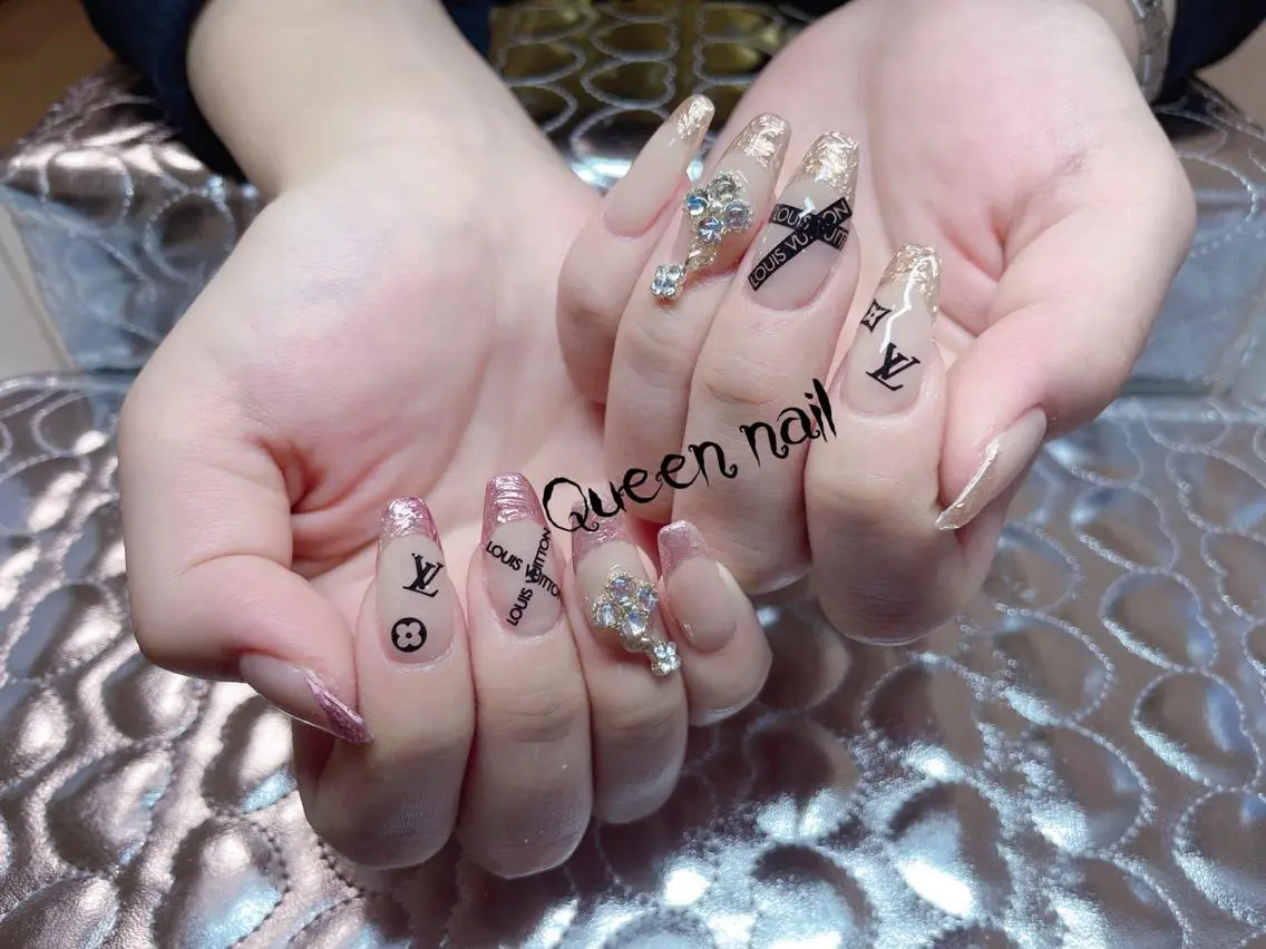 ネイル Queen 上野のネイルデザイン