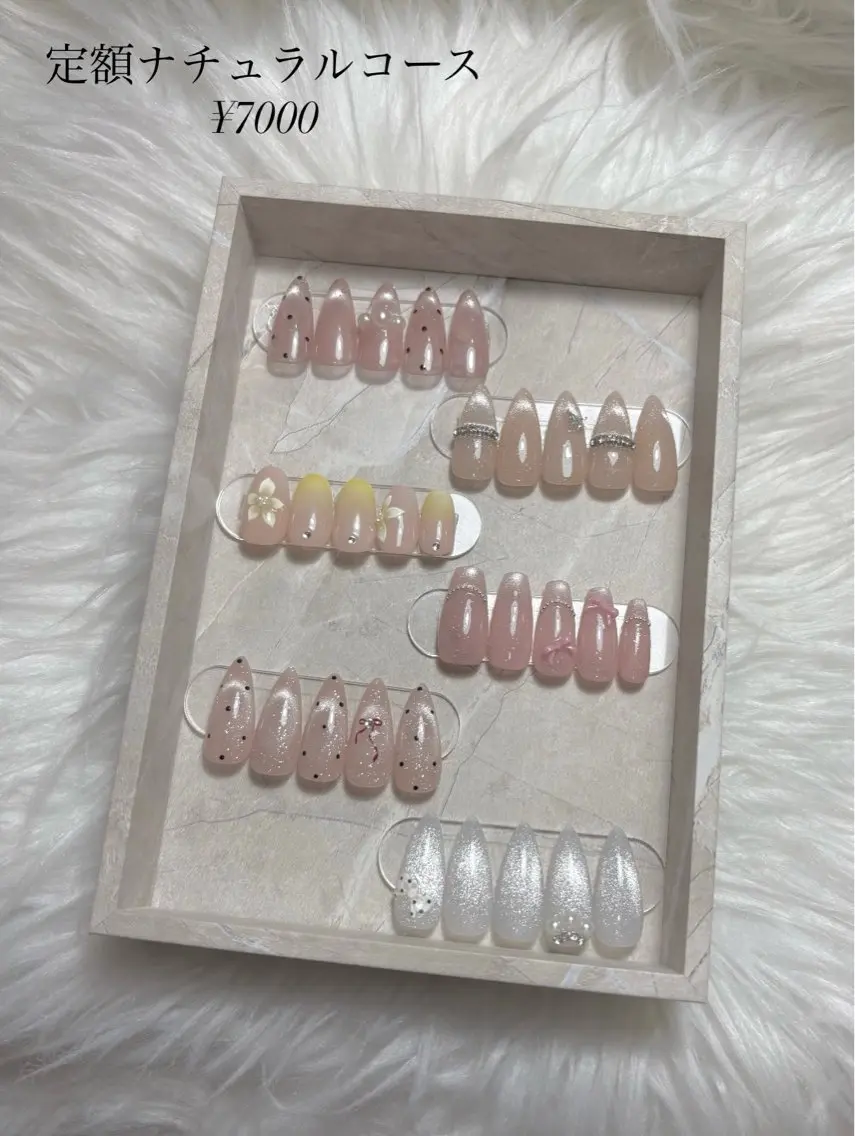 ネイル チークネイル ドット フラッシュネイル フラッシュマグ 韓国ネイル ハンドネイル nail salon Anela🪽🫧のネイルデザイン
