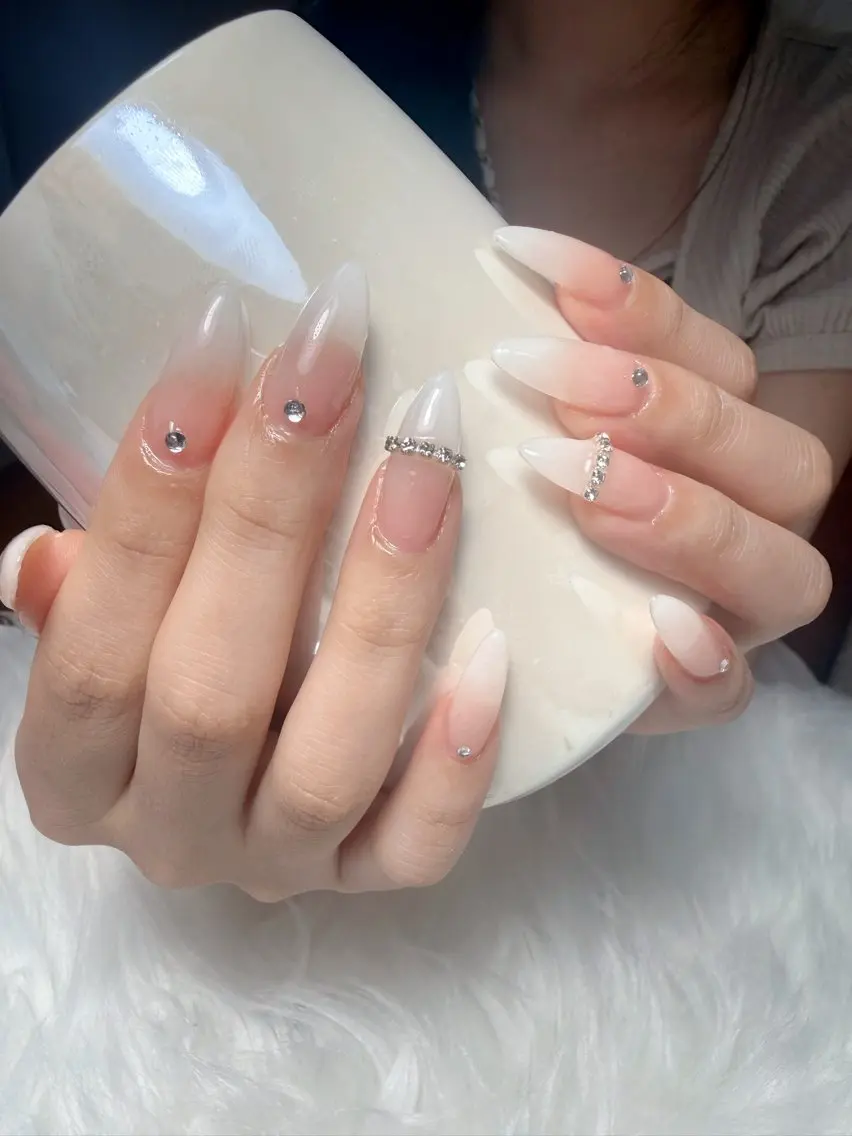 ネイル グラデーション Lina  nail beautyのネイルデザイン