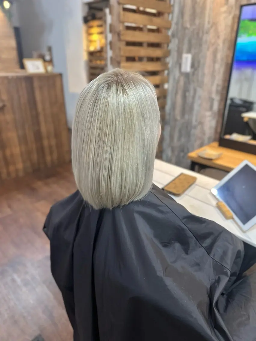 ミディアム カラー カット ヘアカラー トリートメント Luzir⭐︎ GEN⭐︎のヘアスタイル