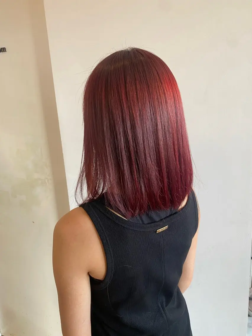カラー ブリーチ ボルドーカラー ブリーチなしカラー ヘアカラー トリートメント BRAS ナカガワのヘアスタイル