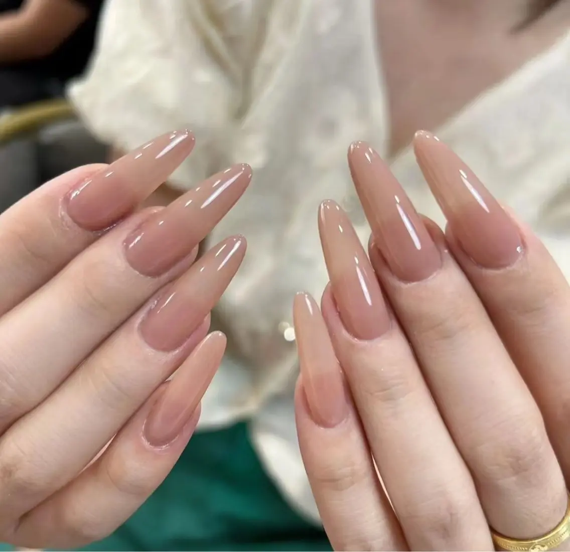 ネイル チークネイル 長さ出し フレンチネイル ジェルネイル キラキラネイル ハンドネイル ハンドケア ✨Serenity Nail salonのネイルデザイン