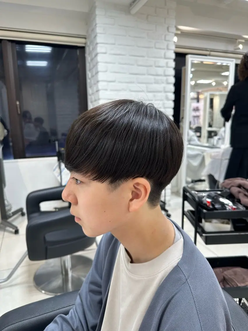ショート パーマ メンズ 縮毛矯正 カット 縮毛矯正 トリートメント フェザーパーマ職人 🪶ryosukeのヘアスタイル