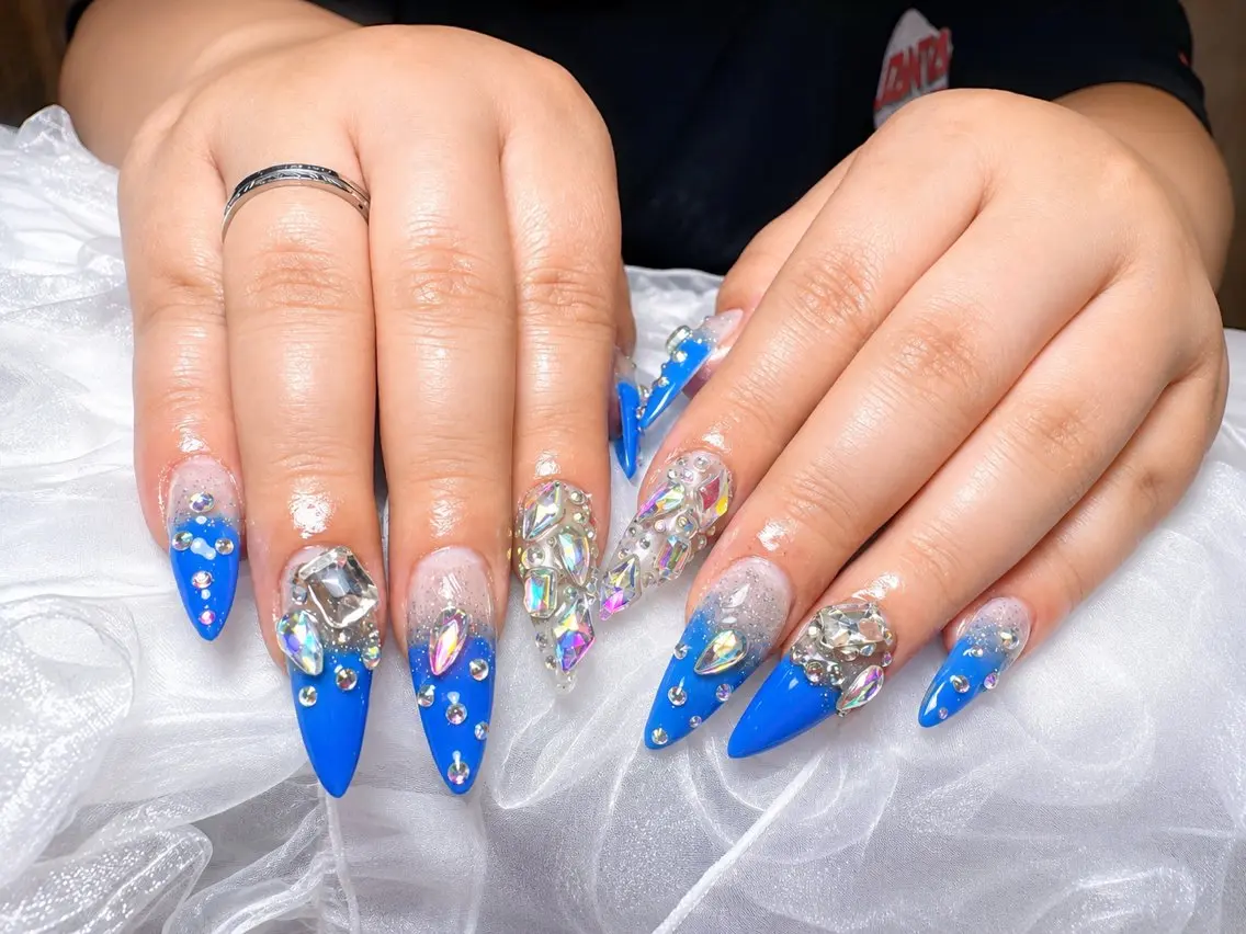 ネイル キラキラネイル ストーンネイル Michan Nailのネイルデザイン