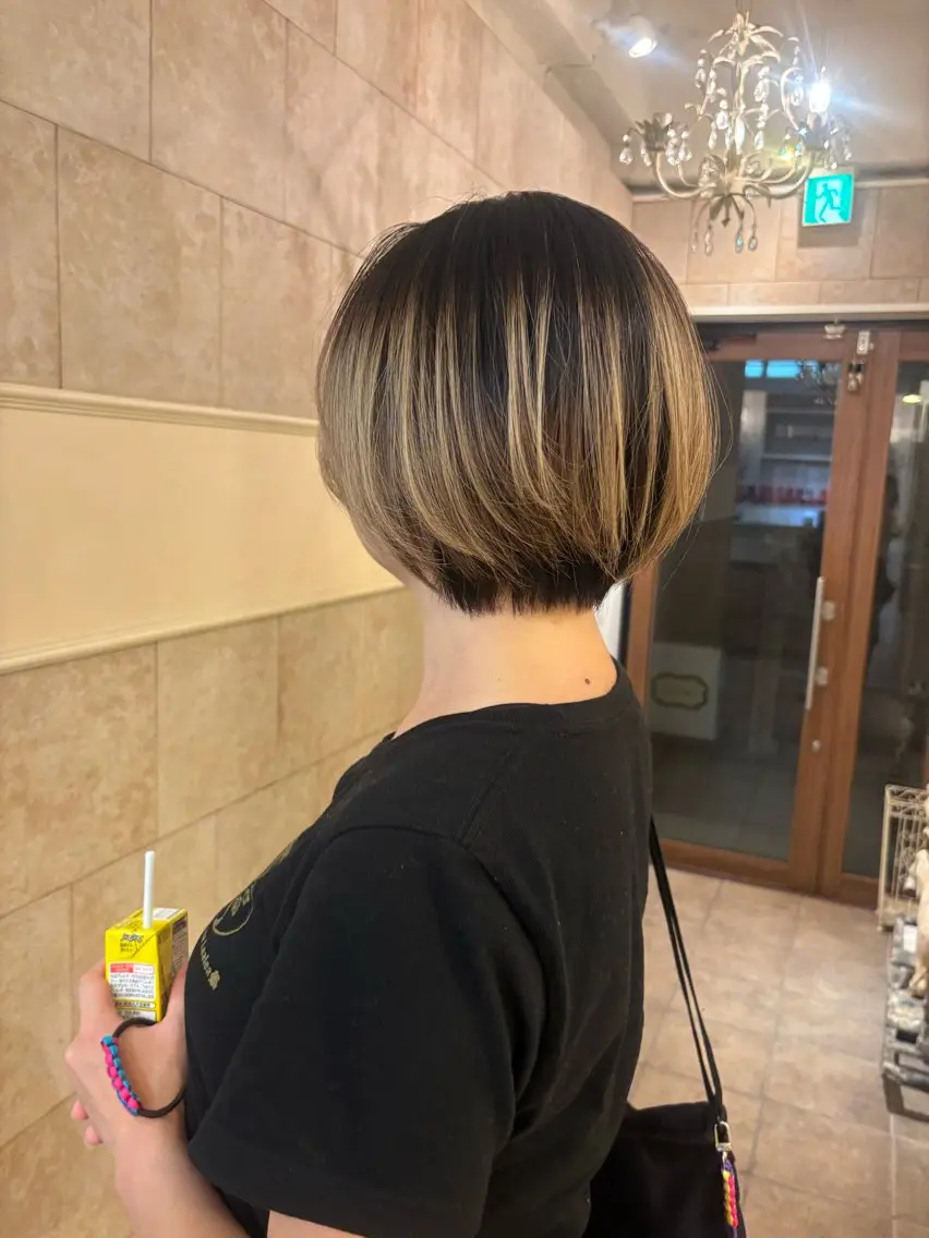 ショート 恩田 美波のヘアスタイル