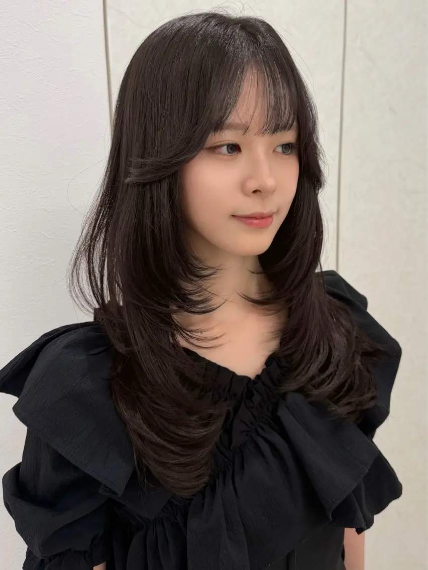 ミディアム カラー くびれヘア ハッシュカット 韓国風ヘア レイヤーカット シャギー カット ヘアカラー トリートメント リコ 渋谷 ハッシュカットのヘアスタイル