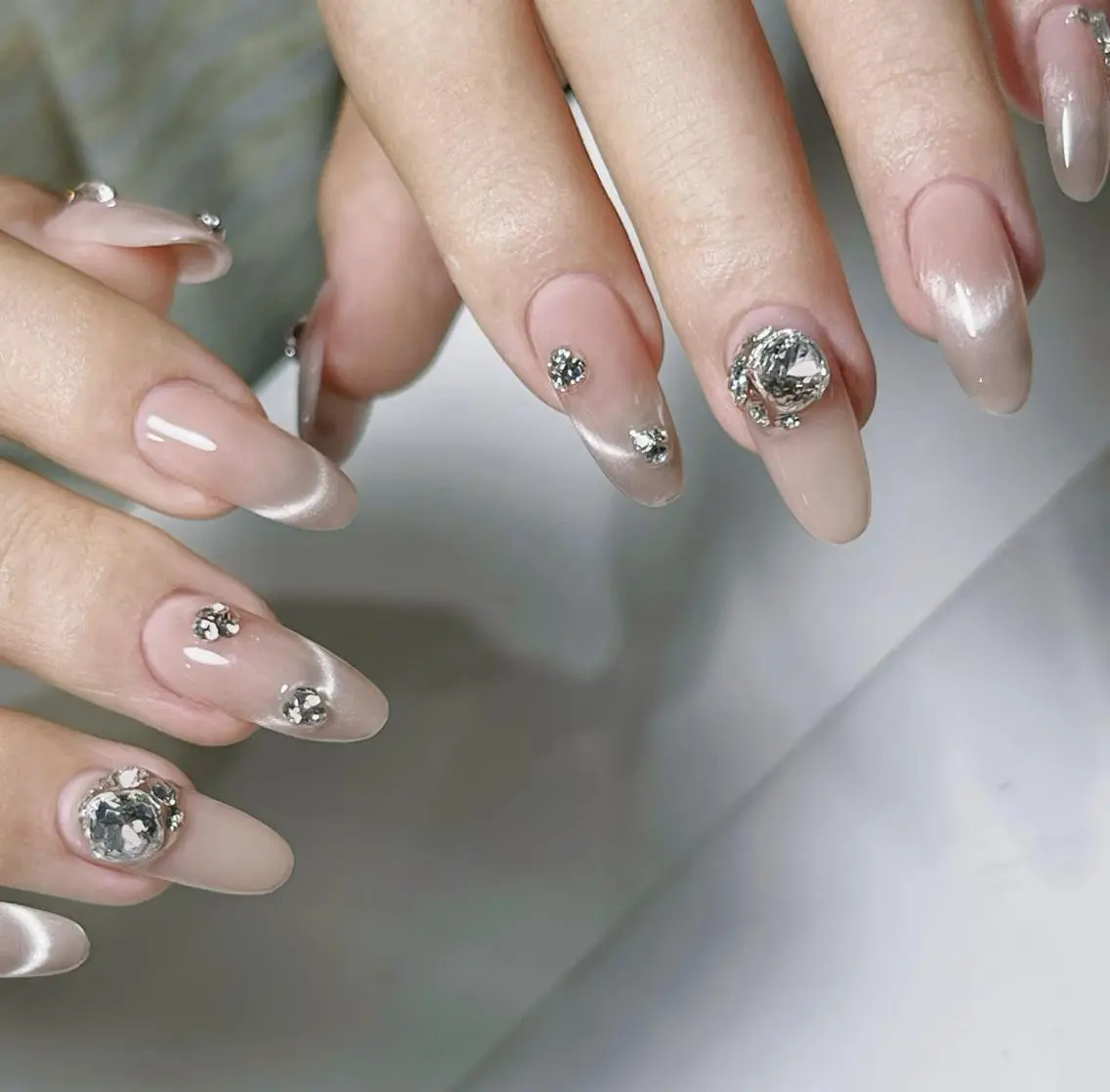 ネイル ハンドネイル 🎀 NaNa_nailのネイルデザイン