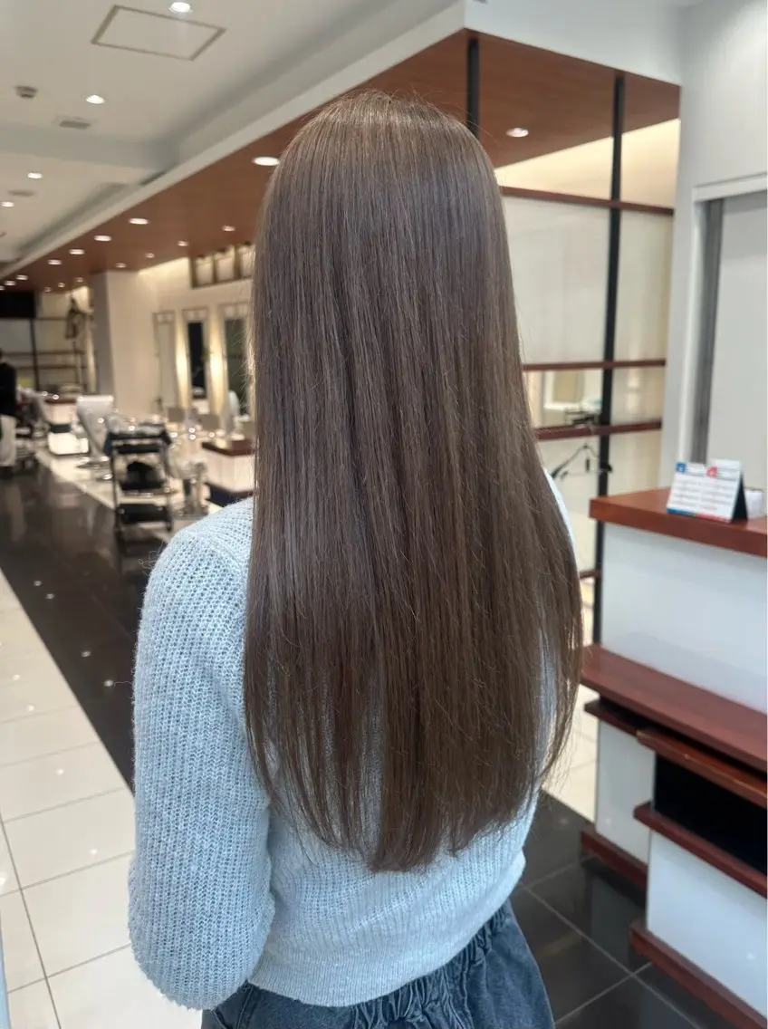 セミロング カラー ベージュカラー ブリーチ 透明感カラー ブリーチなしカラー ヘアカラー 【潤いツヤヘア🫧】 岸野 妙波のヘアスタイル