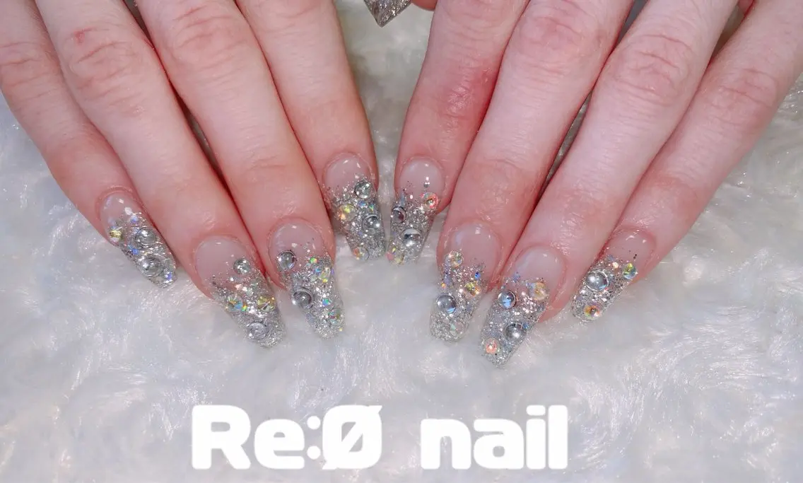 ネイル ラメ(グリッター) ラメグラデーション シルバー ハンドネイル Re:Ø nail 🩵TSUJIのネイルデザイン
