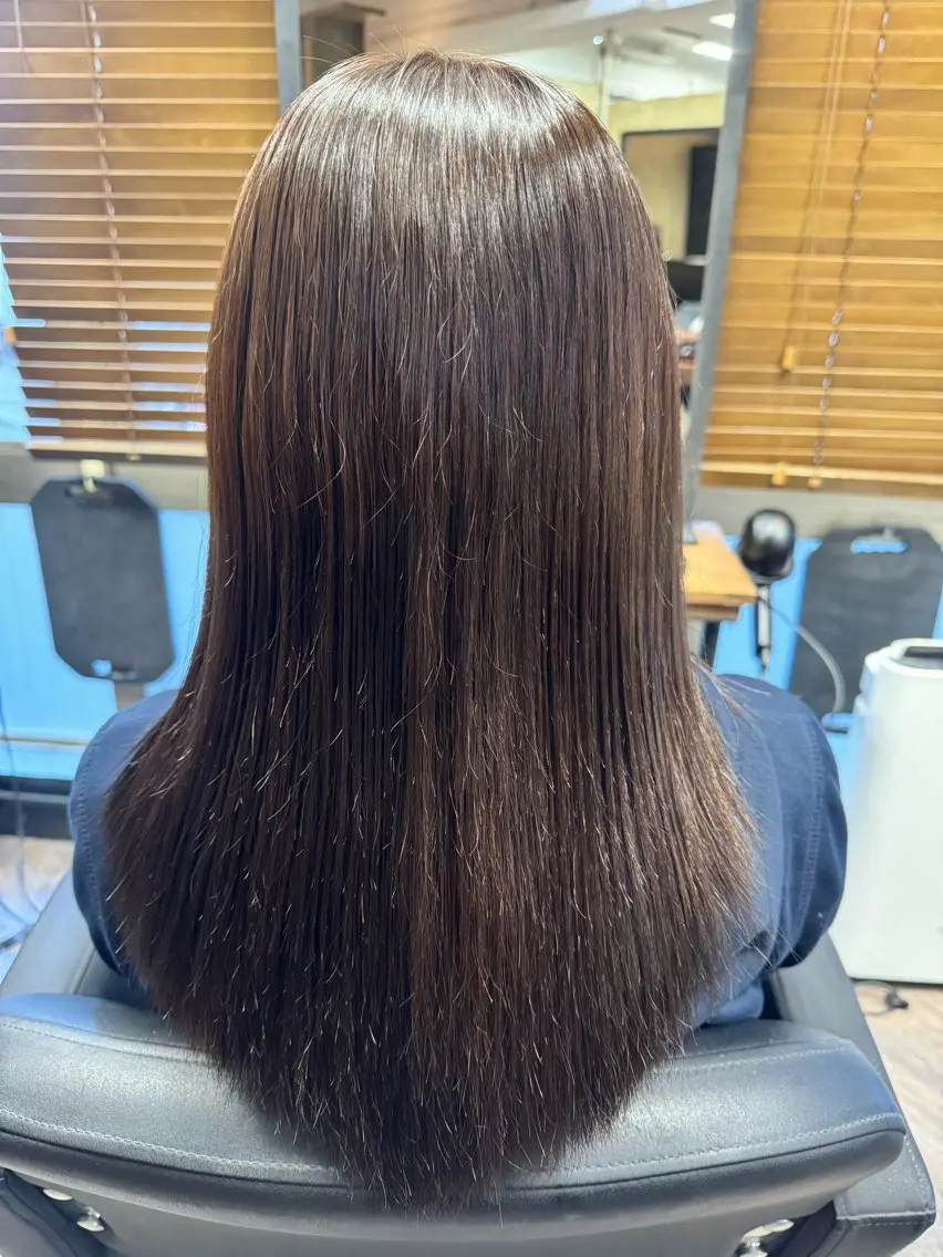 セミロング カラー ヘアカラー 艶カラー🎀 YUUKAのヘアスタイル