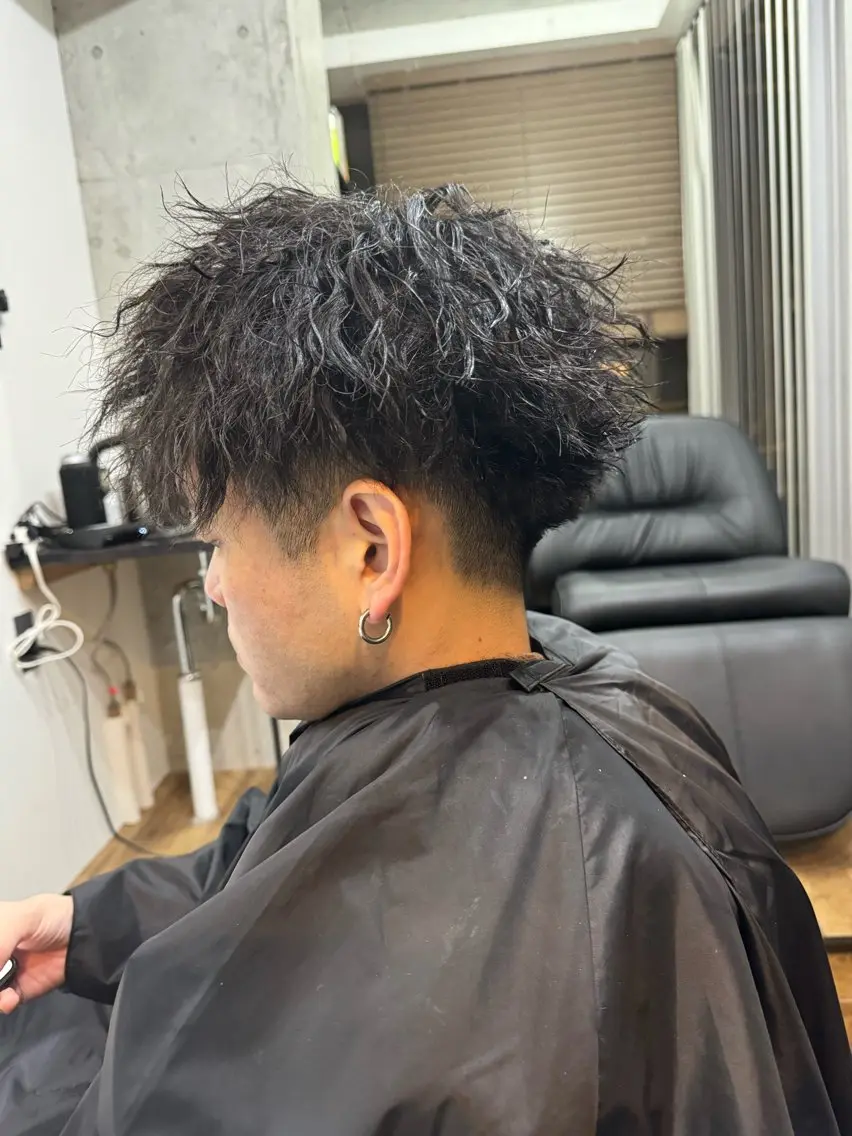 パーマ メンズ カット パーマ 椎葉 祐也のヘアスタイル