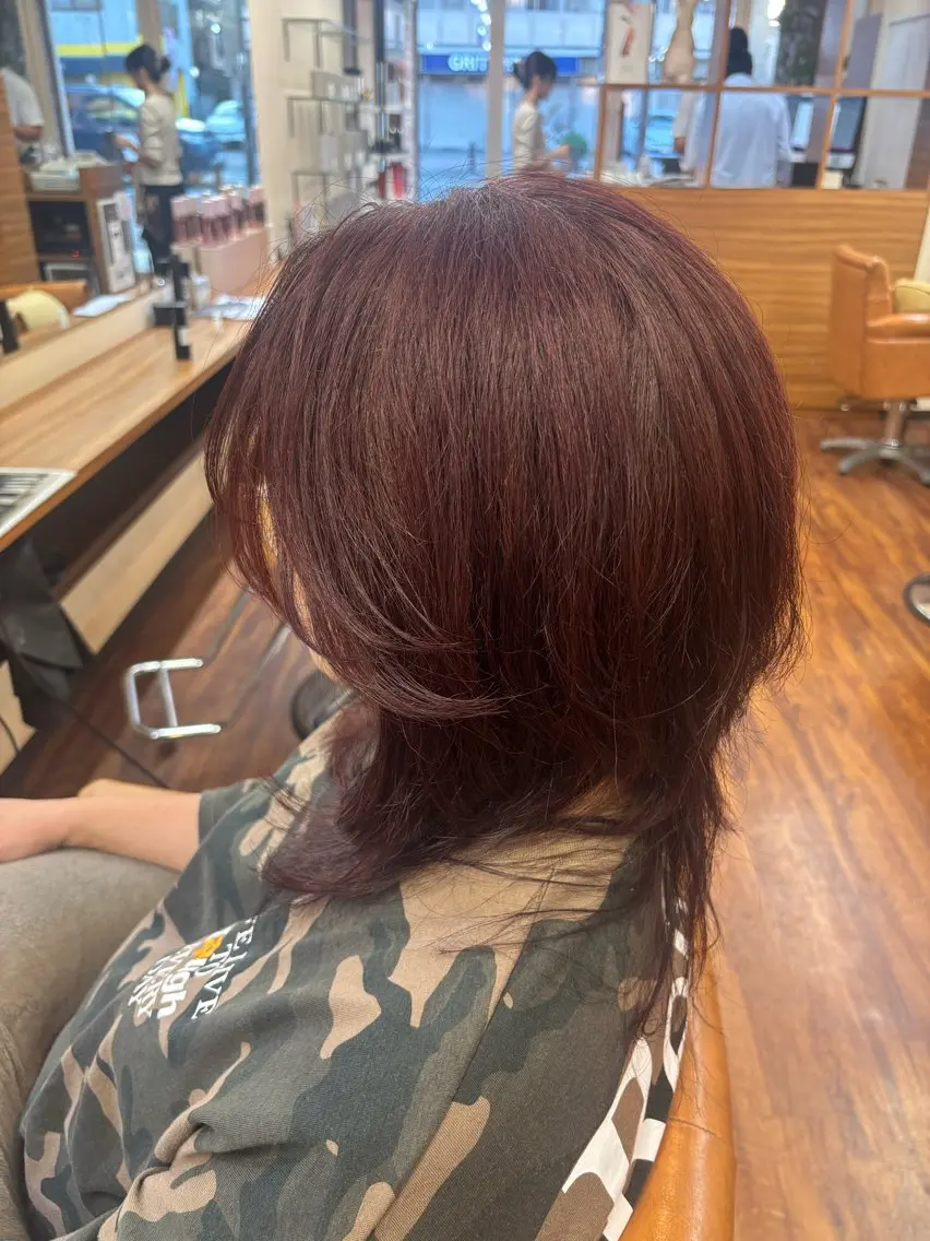 ミディアム レッドブラウン ヘアカラー MAYU‪🍄 七隈のヘアスタイル