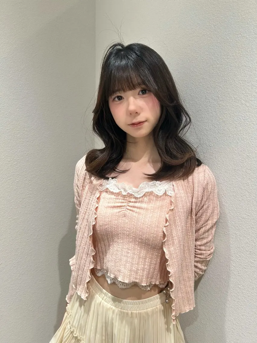 ミディアム ミディアムレイヤー レイヤーカット カット トリートメント LOUIMADNA栄 🎀Misakiのヘアスタイル
