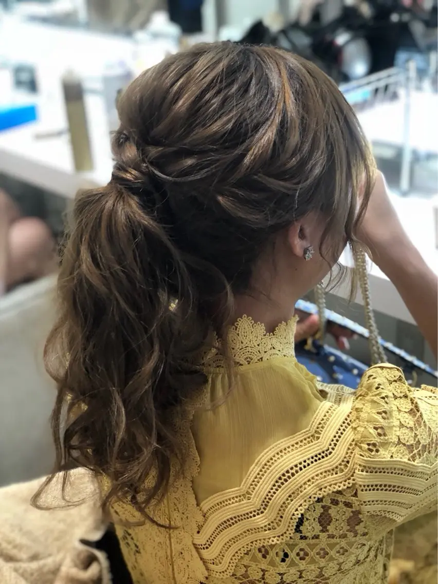 ロング ヘアアレンジ ヘアセット 🌈髪質改善🌈 過去の1艶サラ体験✨のヘアスタイル