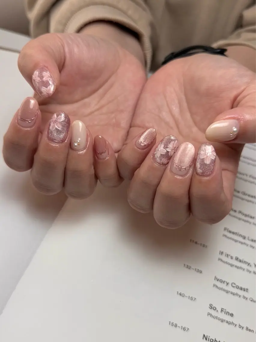 ネイル 桜ネイル マグネットネイル 春ネイル ハンドネイル 白日-hakubi nail-のネイルデザイン