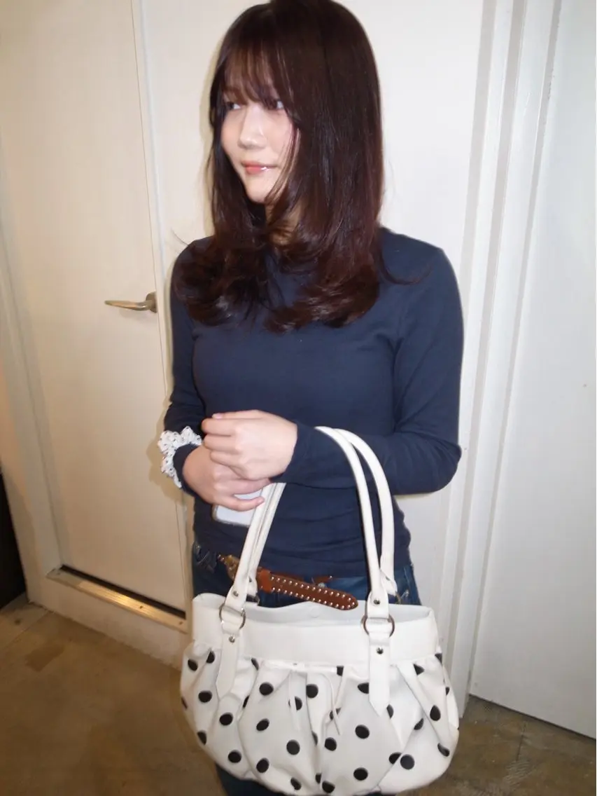 ロング カラー ボルドーカラー 湯浅 美玖のヘアスタイル
