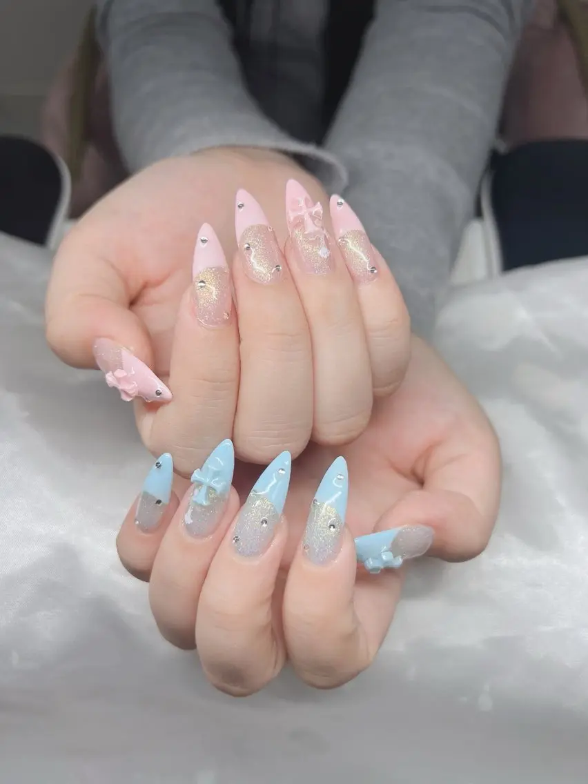 ネイル 長さ出し グラデーション 卒業式 キラキラネイル マグネットネイル ハンドネイル Lee Nails チップ長さだし専門店のネイルデザイン