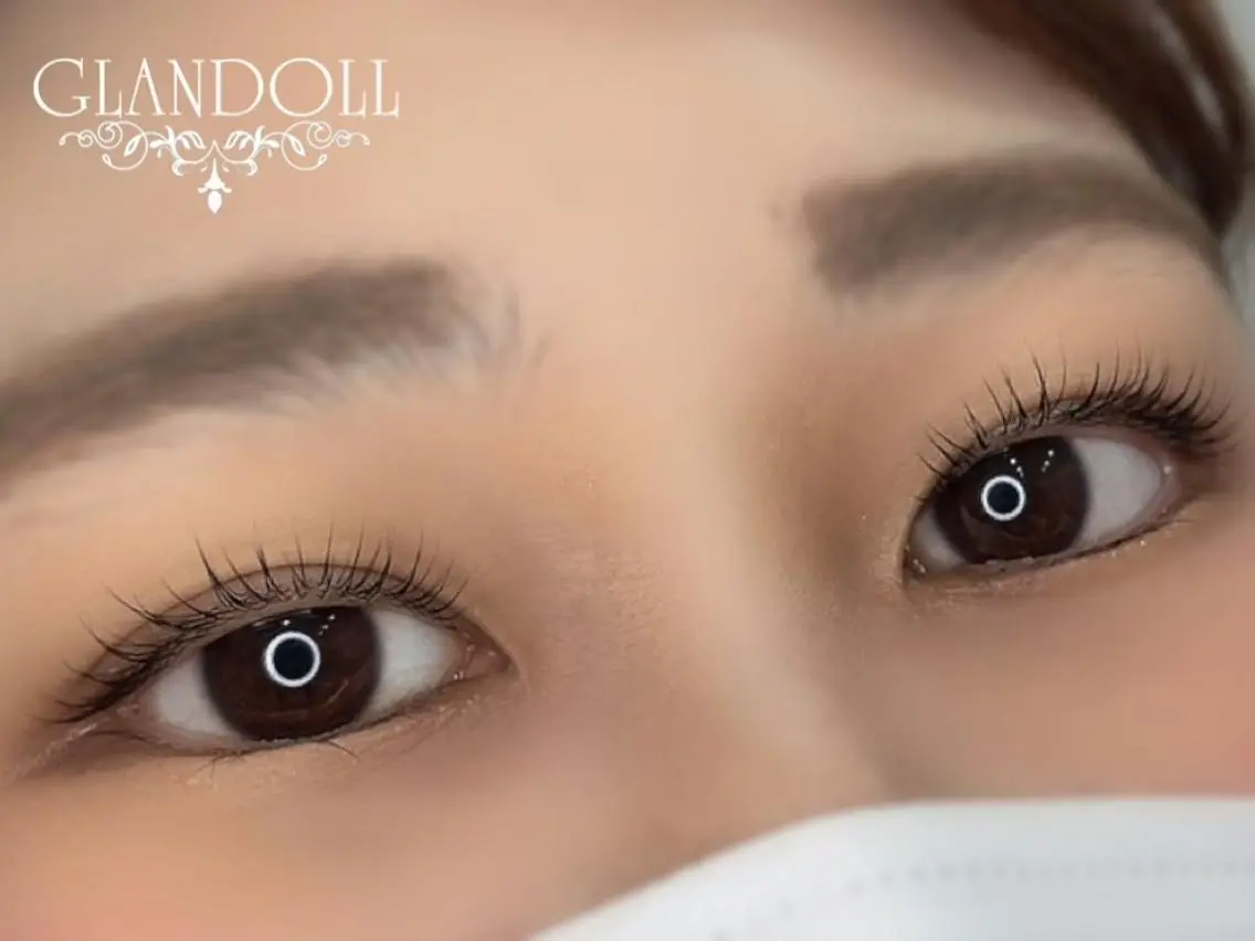 マツエク・マツパ パリジェンヌラッシュリフト GLANDOLL AOIのネイルデザイン