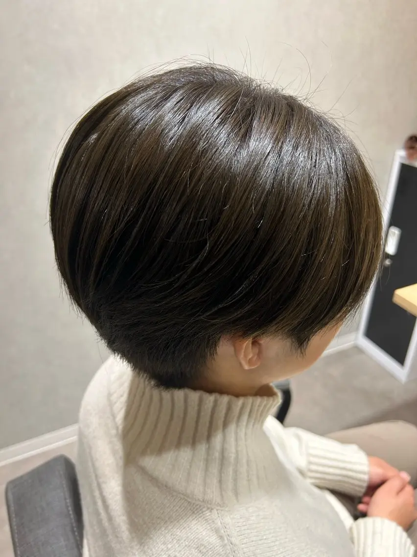 ショート カット ヘアカラー VIE.ORNER 土気🍀小岩井樹のヘアスタイル