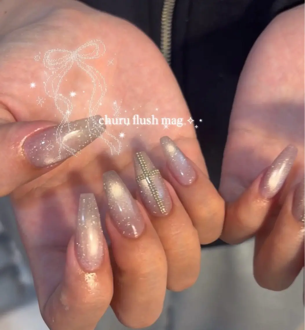 ネイル ハンドネイル ViViA momokaのネイルデザイン
