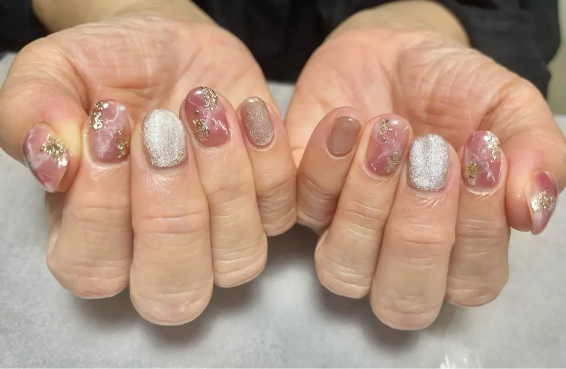 ネイル ジェルネイル キラキラネイル マグネットネイル ニュアンスネイル パラジェル ハンドネイル BLANC.nail yuuのネイルデザイン