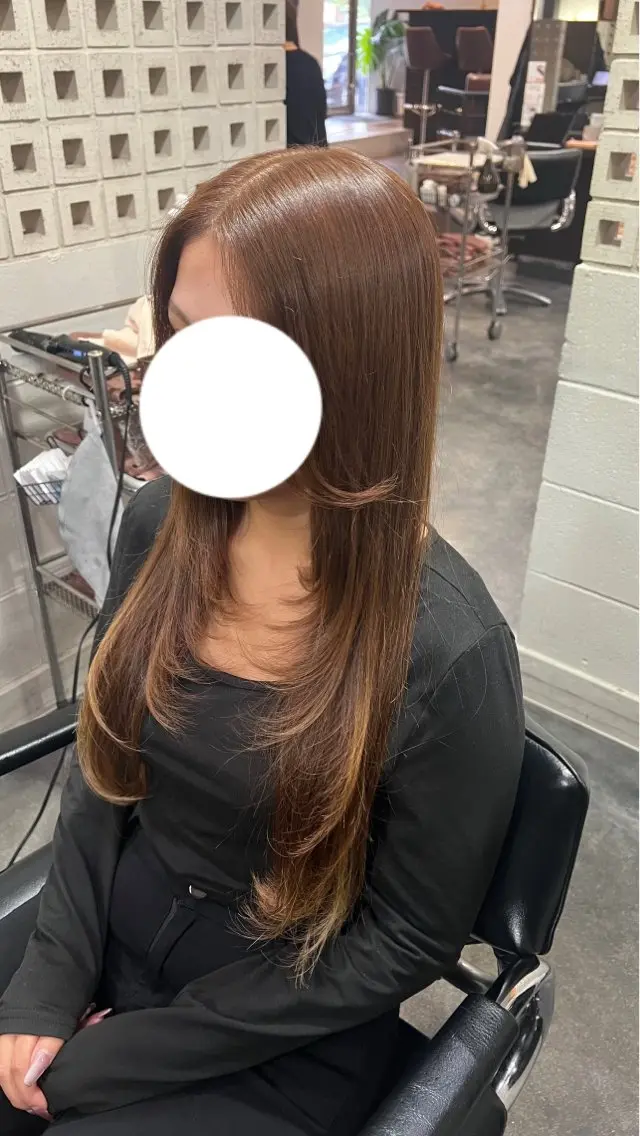 ロング アッシュ アッシュブラウン レイヤーカット 南草津/トレンドカラ ー/パーマ　西村美月のヘアスタイル