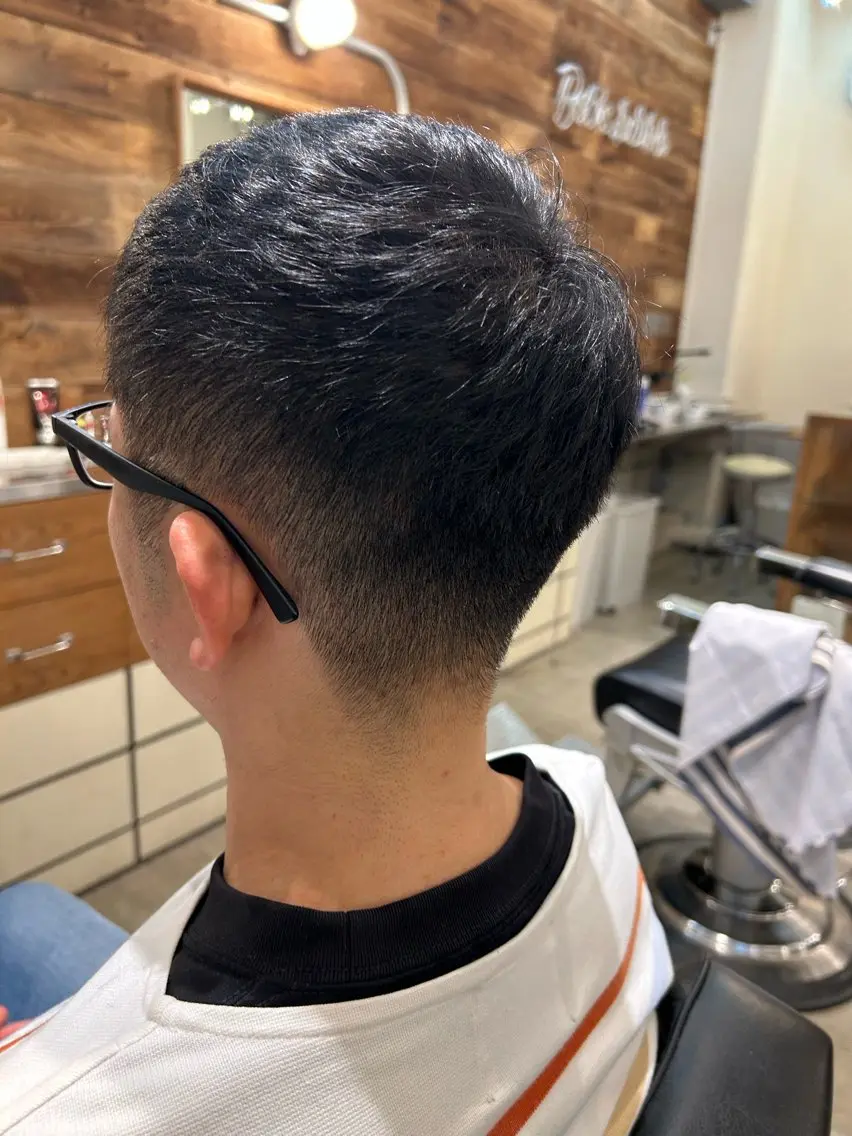 ショート 佐藤 唯のヘアスタイル