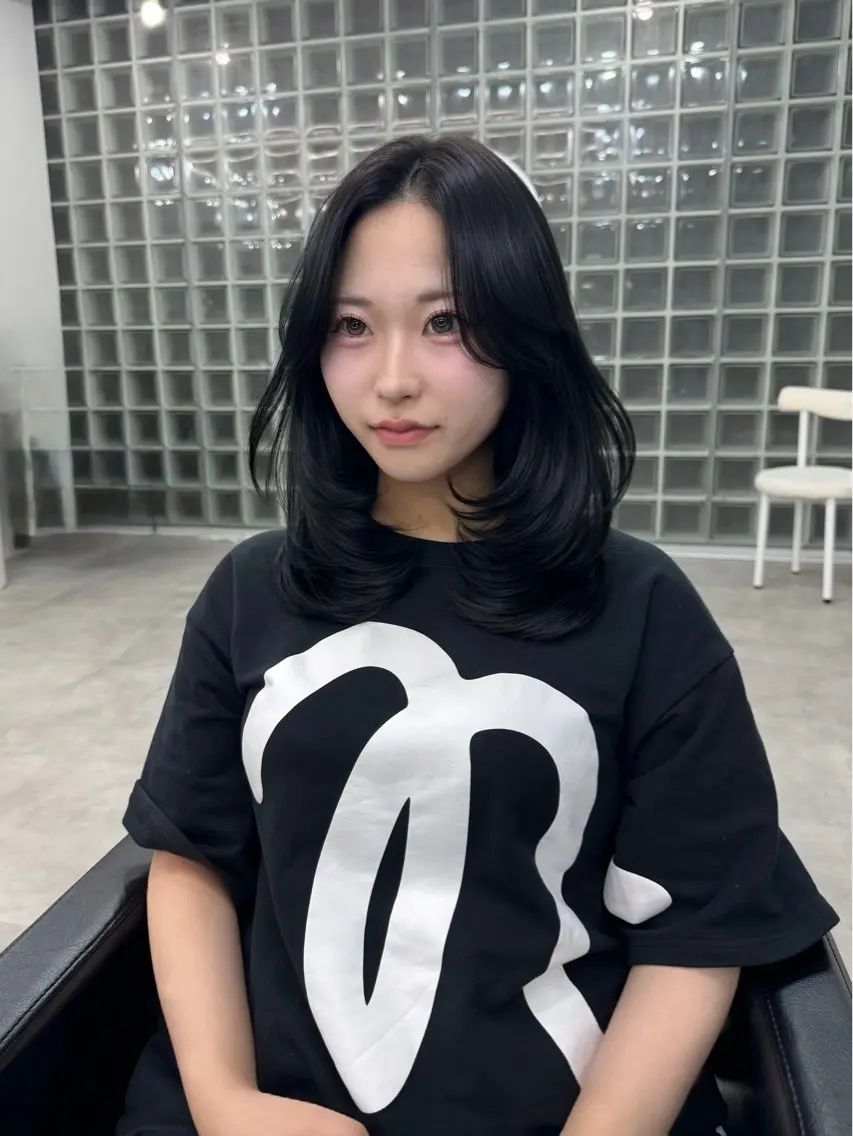 ミディアム カット ヘアカラー トリートメント 💎神戸三宮puty _ai✨💎のヘアスタイル