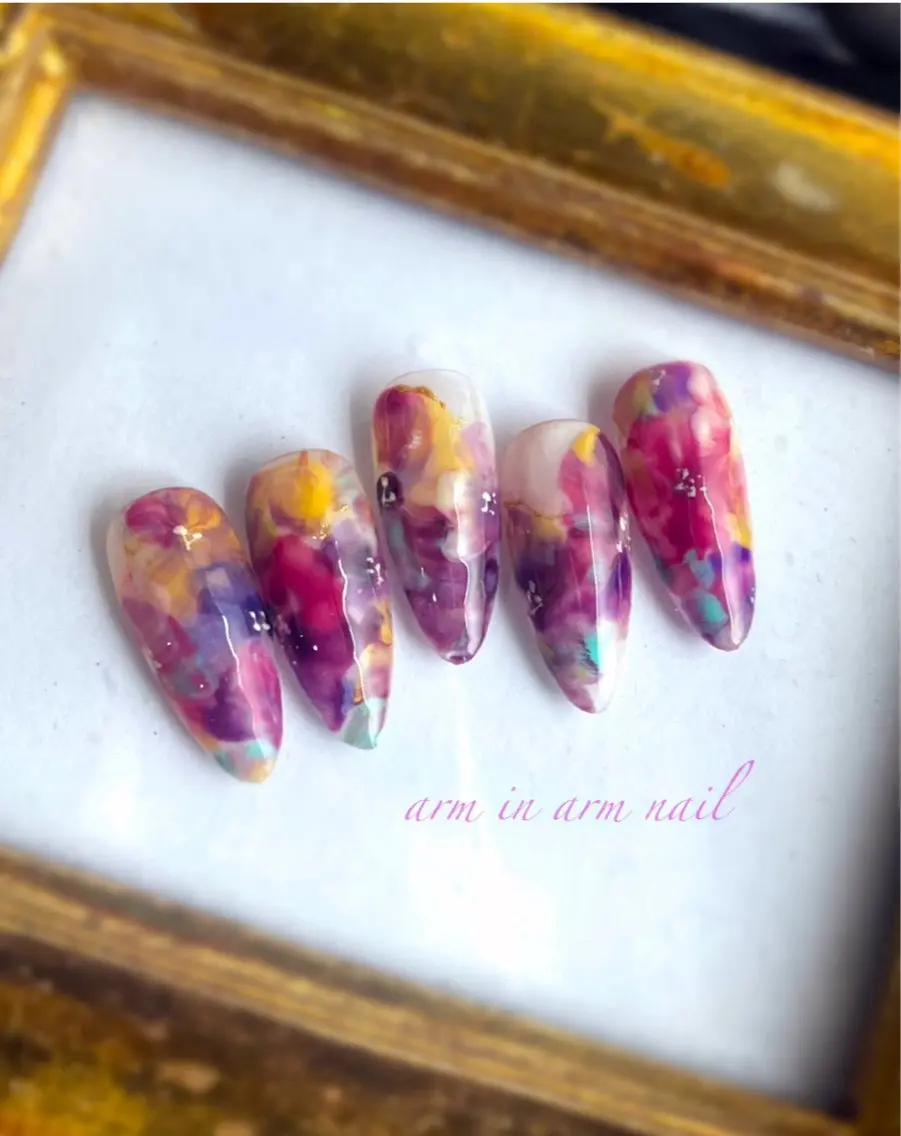 ネイル arm in arm ︎✿Yamamotoのマツエク・マツパデザイン
