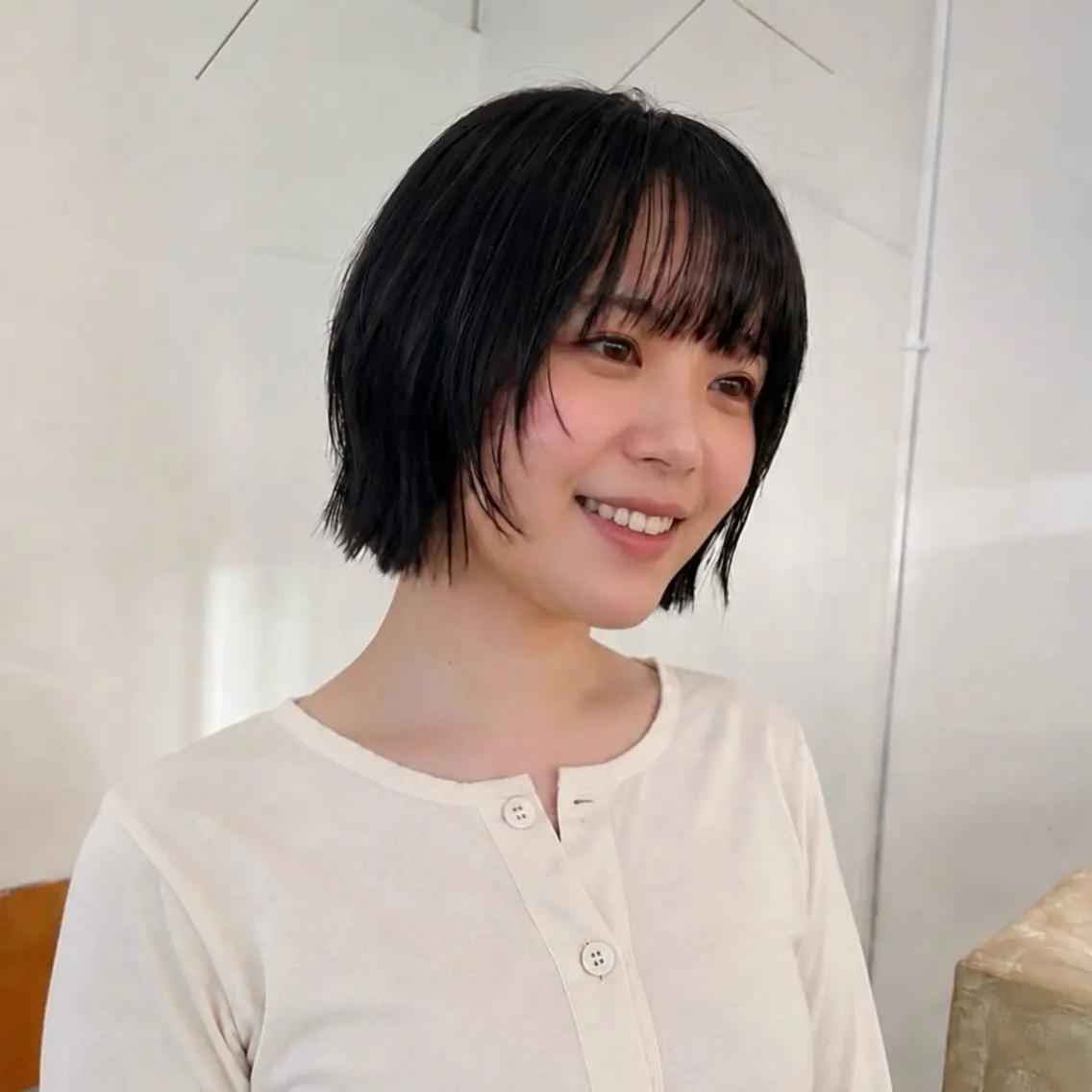 ショート 清水愛果/似合わせ カット/透明感カラーのヘアスタイル
